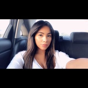 Meet your Posher, Dalia